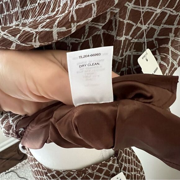 Pendleton Silk Geoprint 2 Piece Set NEW Sleeveless V-Neck Top & Midi Skirt Sz 8 - Picture 11 of 12